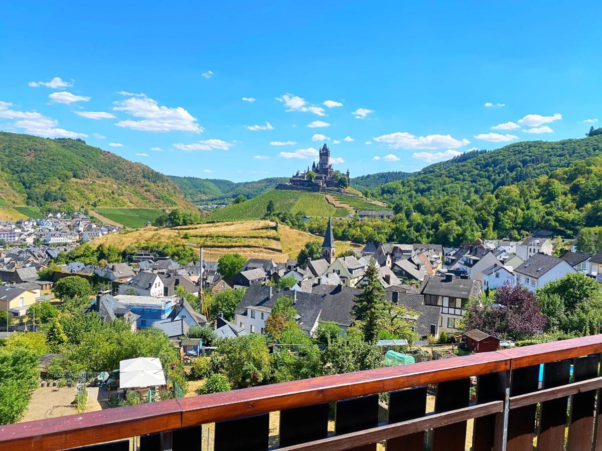 Burg Panorama Blick Moderne Zentrale Fewo Cochem Exterior foto